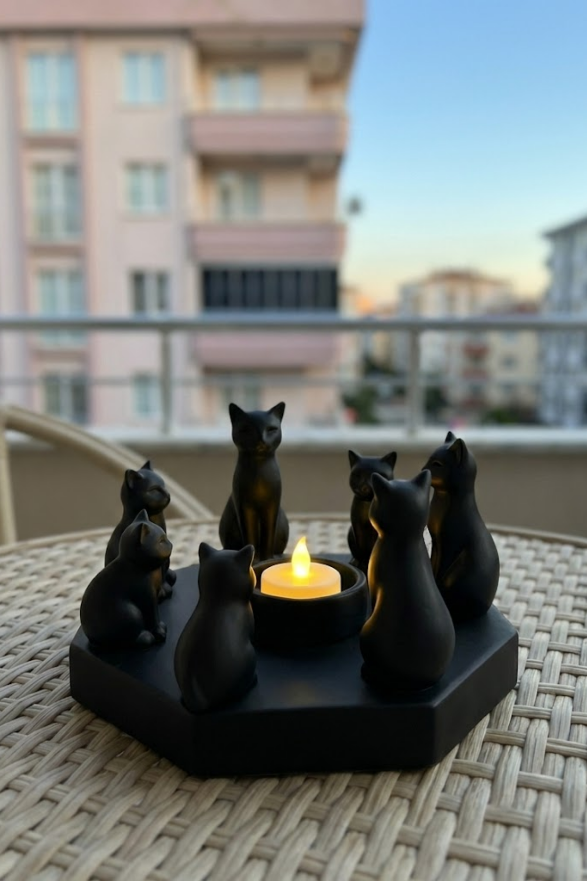 Dekoratif Kediler Ritüel Dinginlik Yoga Mumluk Biblo 14x8 Cm